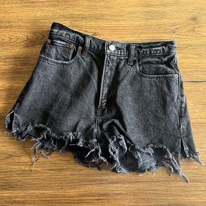 Abercrombie black high rise mom short (curve love)